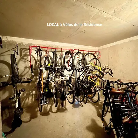 Lumineux Avec Parking Prive, Face A La - - Fr-1-338-561 Sète