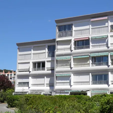 Lumineux Avec Parking Privé, Face à La – - Fr-1-338-561 Appartamento *