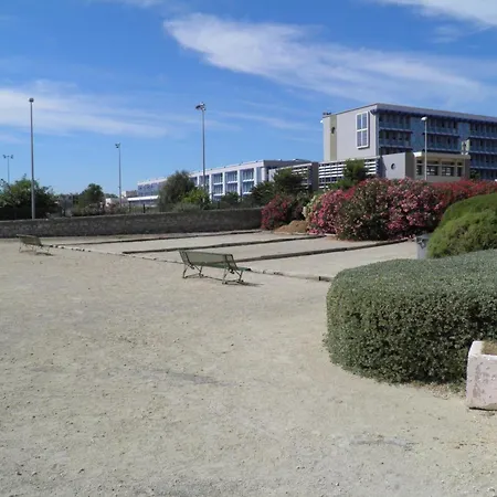 Appartamento Lumineux Avec Parking Prive, Face A La - - Fr-1-338-561